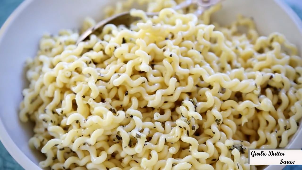 Pasta with garlic butter sauce